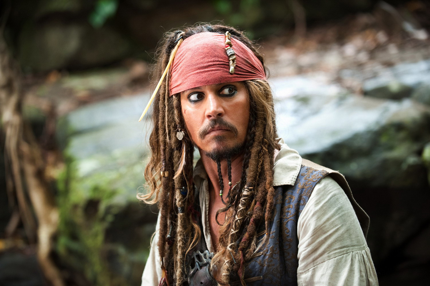 [Immagine: POTC-4-Jack-Sparrow-stills-pirates-of-th...0-9981.jpg]