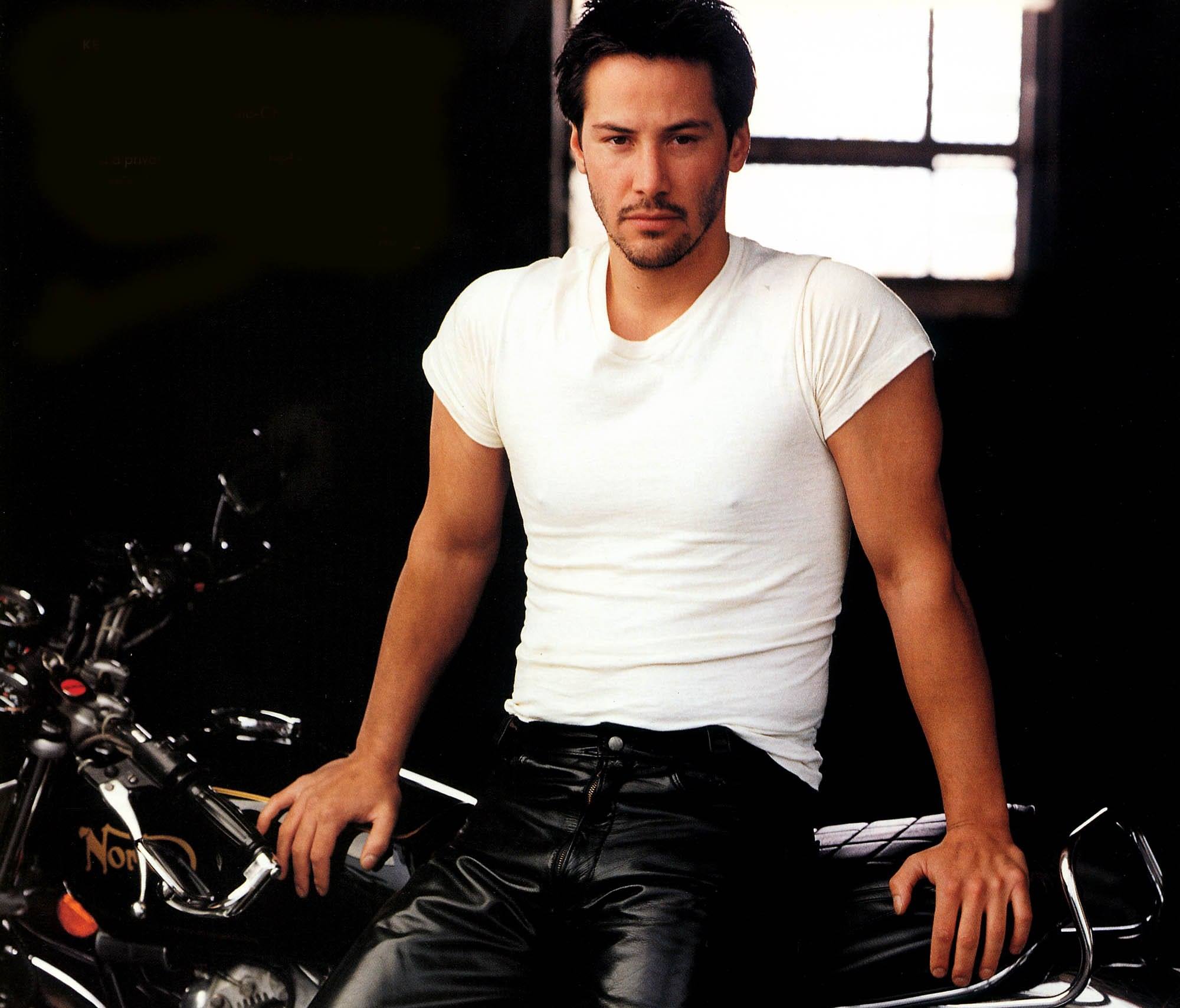 Keanu Reeves più che attore un grande uomo.Ecco la sua storia Frasi