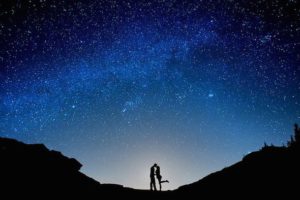 Frasi romantiche da sussurrare sotto le stelle