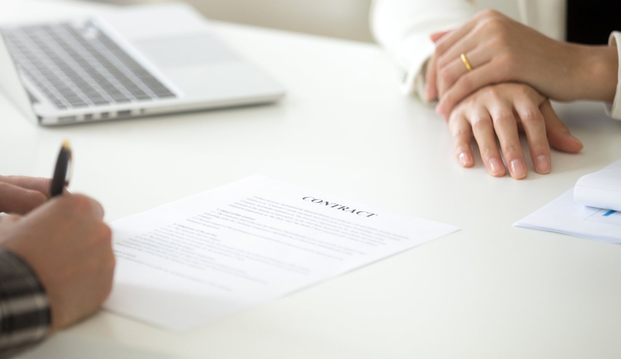 Firma contratto di lavoro