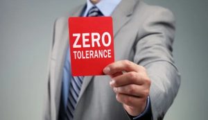 Illustrazione di un cartellino rosso (Depositphotos FOTO) - www.notiziesecche.it