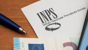 Illustrazione di una lettera dall'INPS (Depositphotos)
