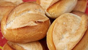 Illustrazione di pane fresco (Pixabay FOTO) - www.notiziesecche.it