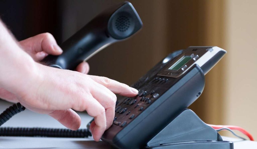 Perché riceviamo telefonate mute? Ecco come funziona il sistema dei call center