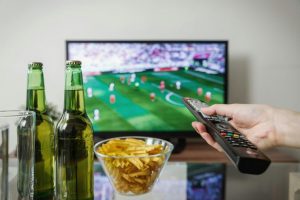 Illustrazione di una tv (Pixabay FOTO) - www.notiziesecche.it