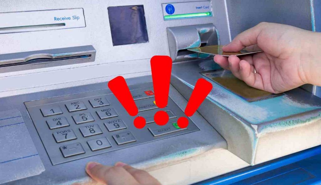 Attenzione attività sospetta al bancomat