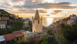 Borgo e tramonto