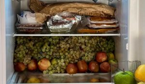 Frutta e verdura in frigo