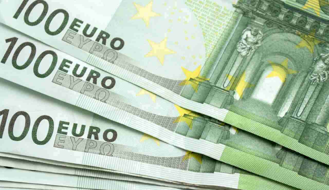 100 euro stipendio