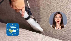 Pulizia divano (Depositphotos foto) - www.notiziesecche.it